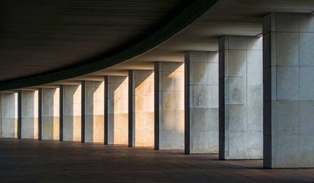Medium pillars