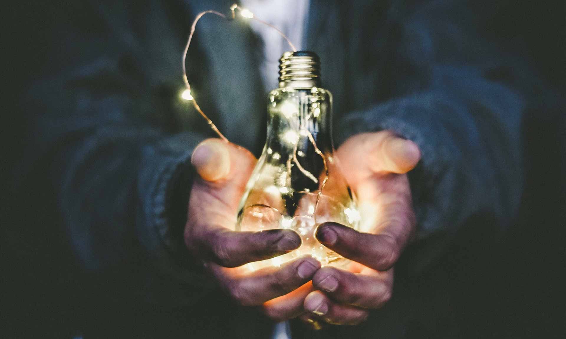 Lights-Riccardo-Annandale-on-Unsplash