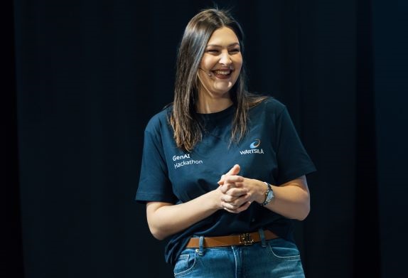 data-digital-574-width