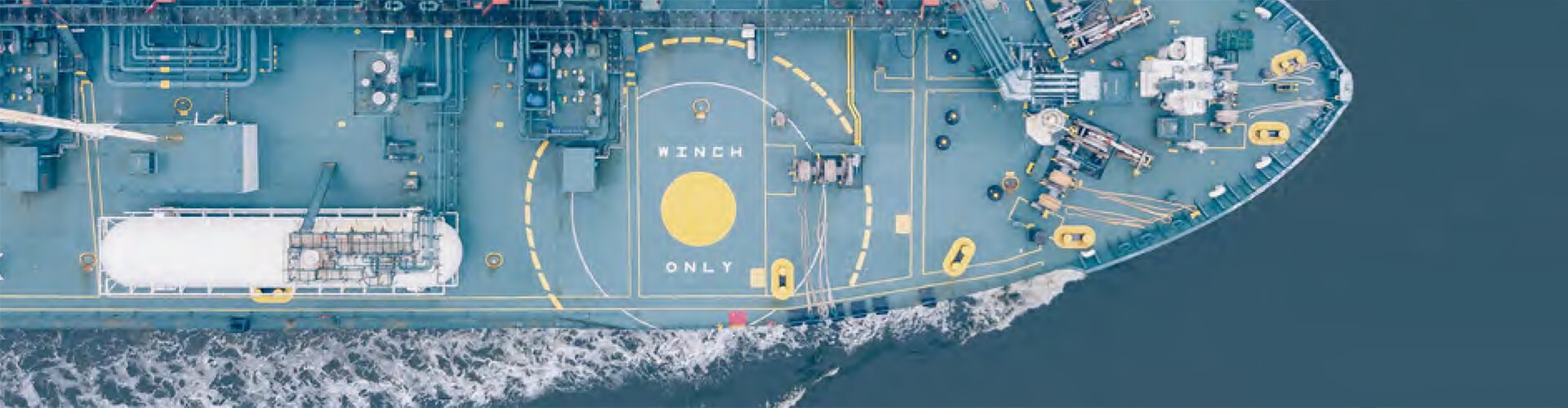 Ship with LNG tank