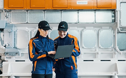 Methanol 32 with engineers