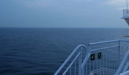 A clean environment Towards zero-emission shipping banner