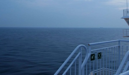 A clean environment Towards zero-emission shipping banner
