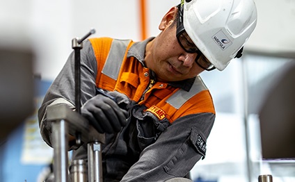 Wärtsilä service employee during work
