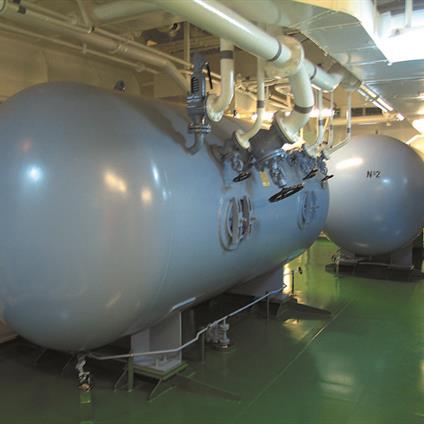 Air receiver, air reservoir