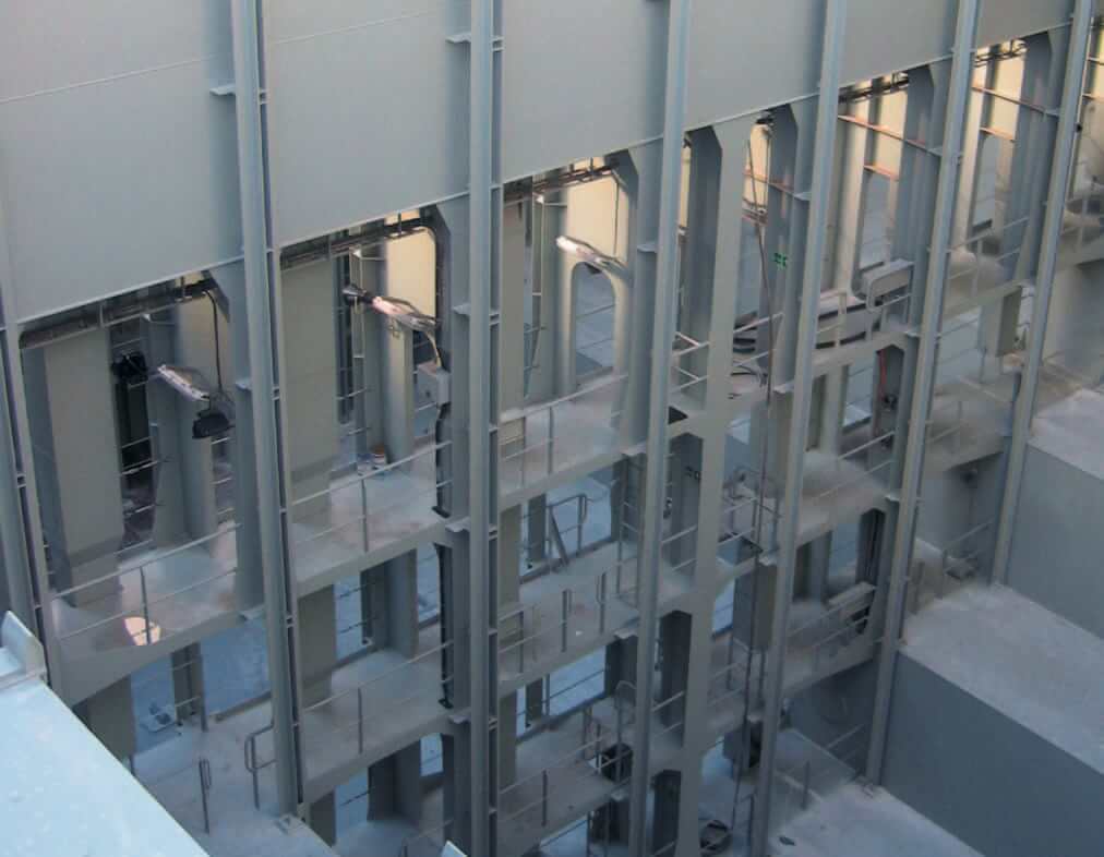 Container cell guides