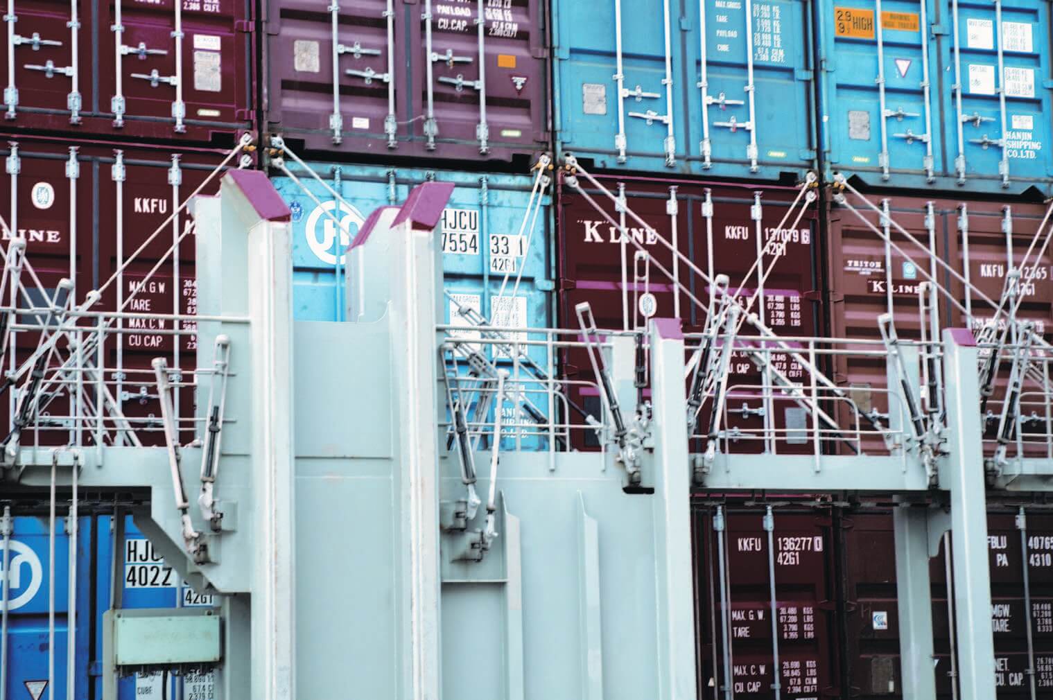 Container lashing equipment, container-securing equipment