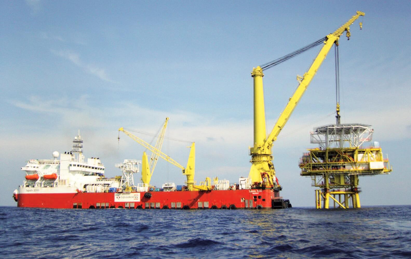 Crane vessel OLEG STRASHNOV