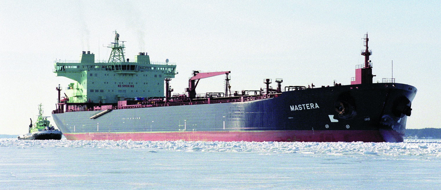 Double-acting tankers TEMPERA and MASTERA for navigating in ice