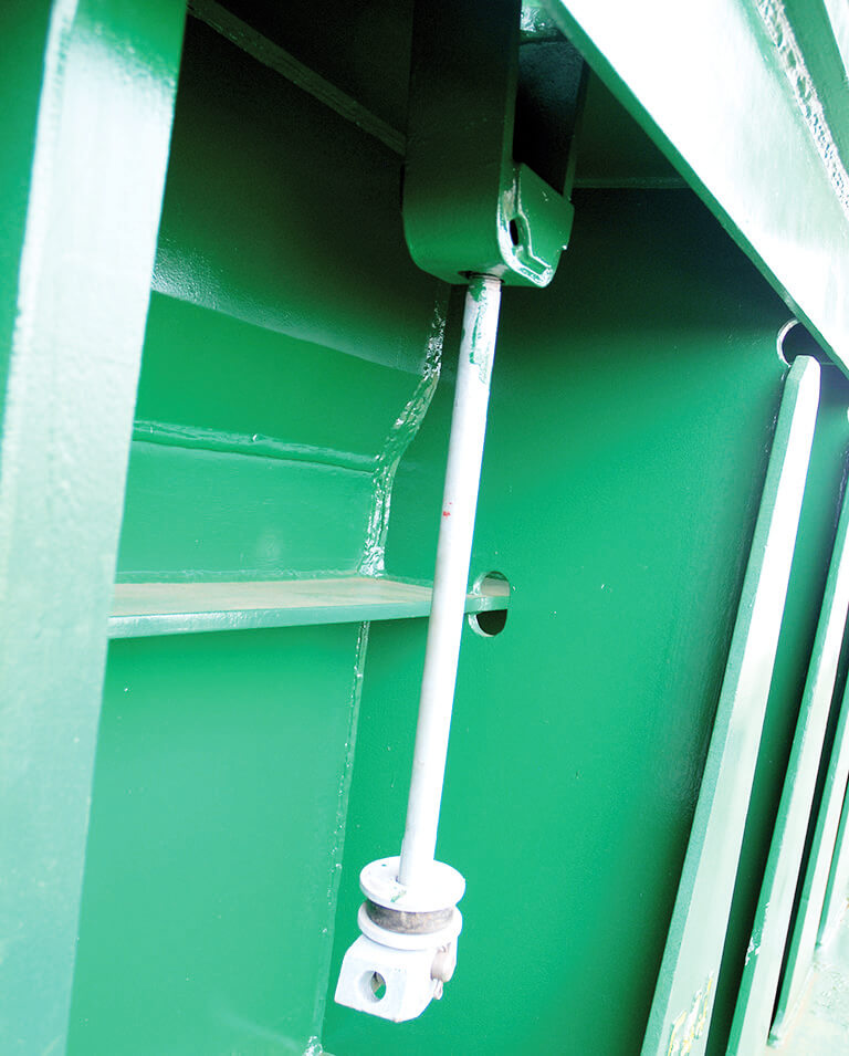 Hatch cover panel seals 