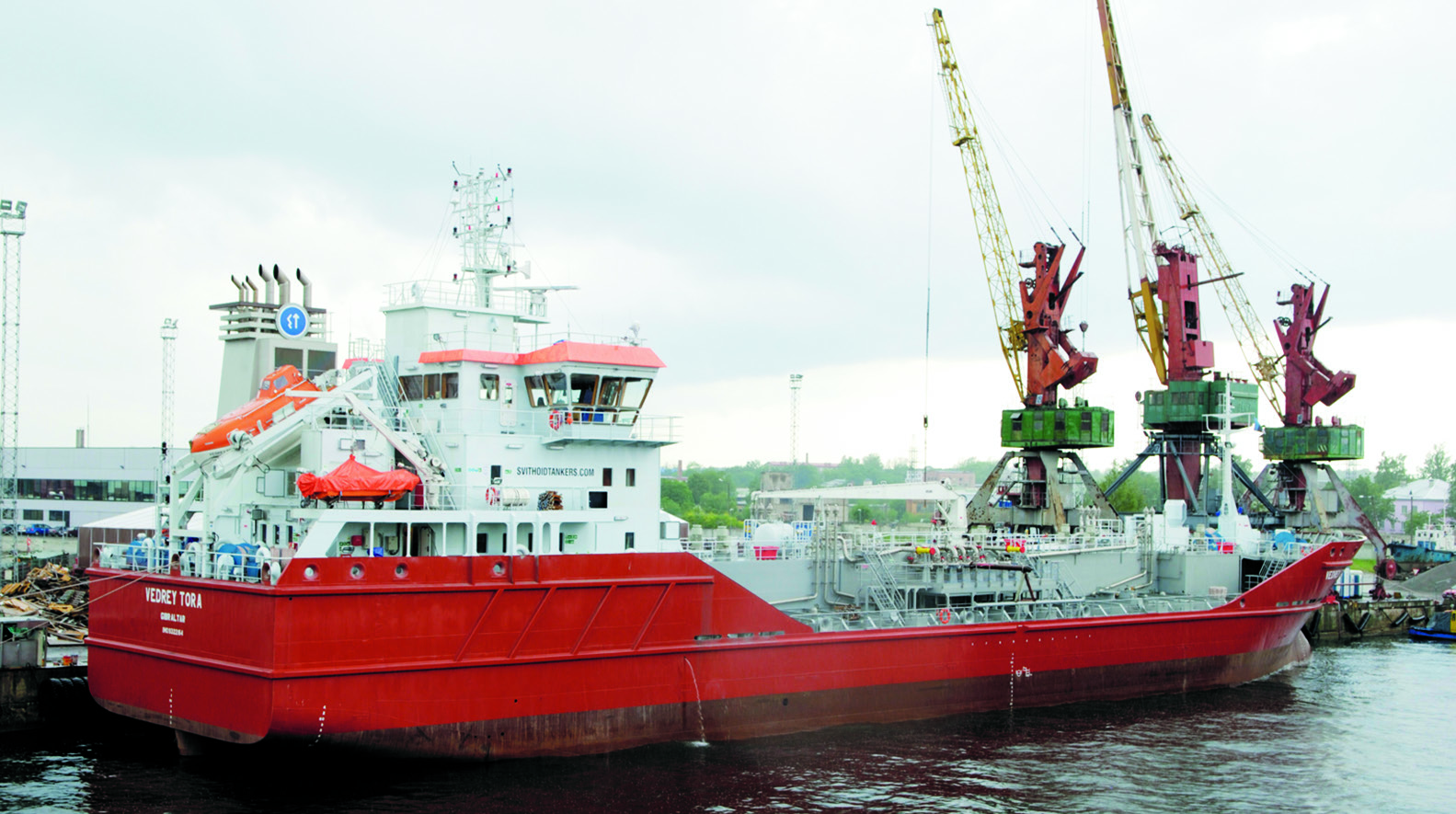 Product tanker ANGELINA AMORETTI