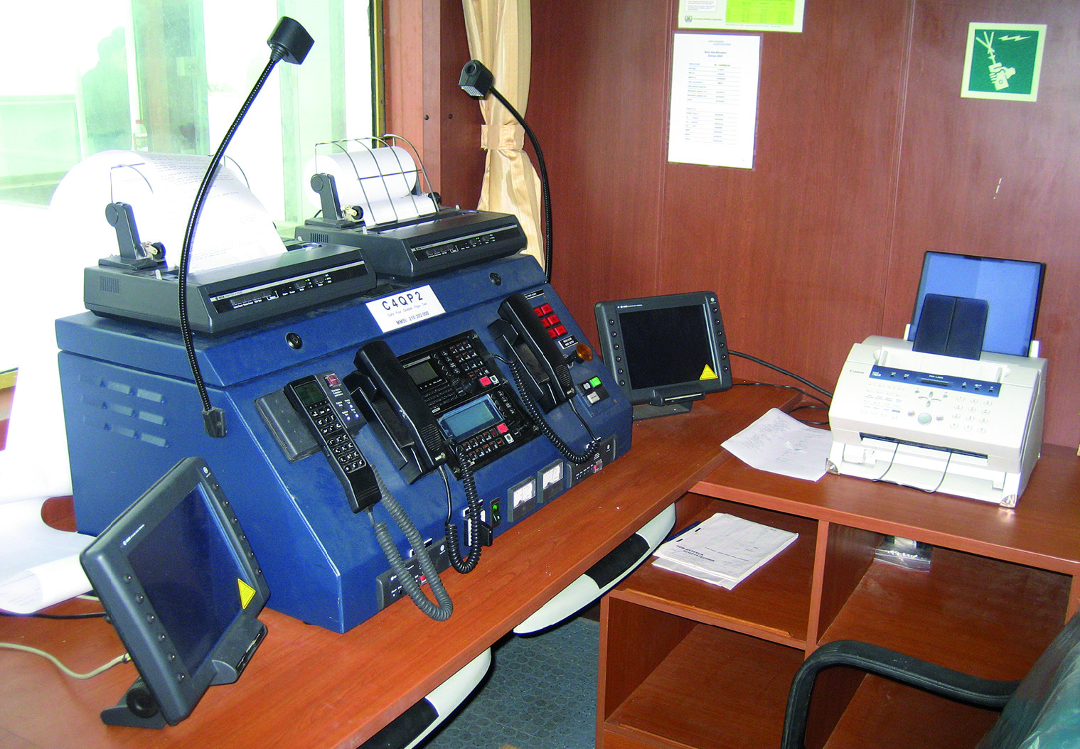 Radiocommunication workstation