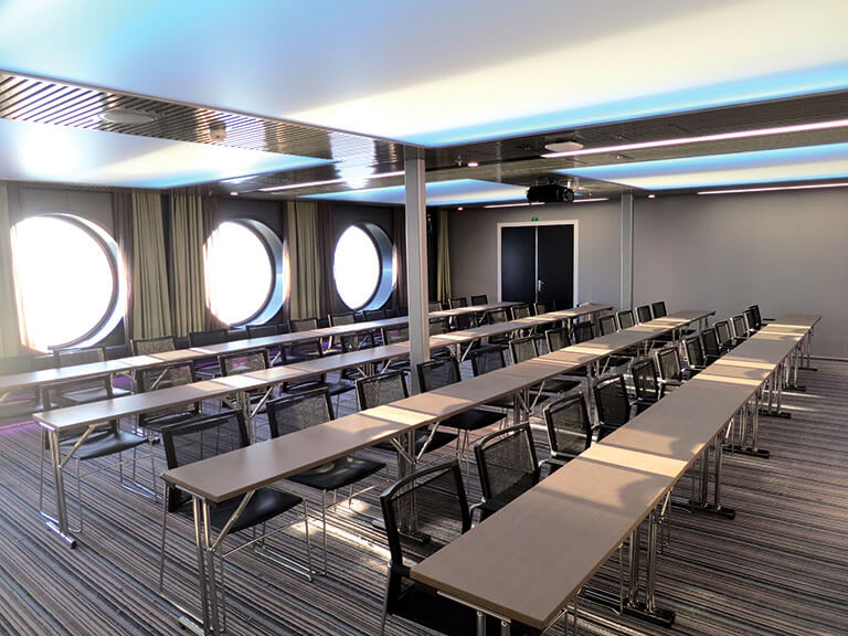 Natural gas-fuelled ferry VIKING GRACE