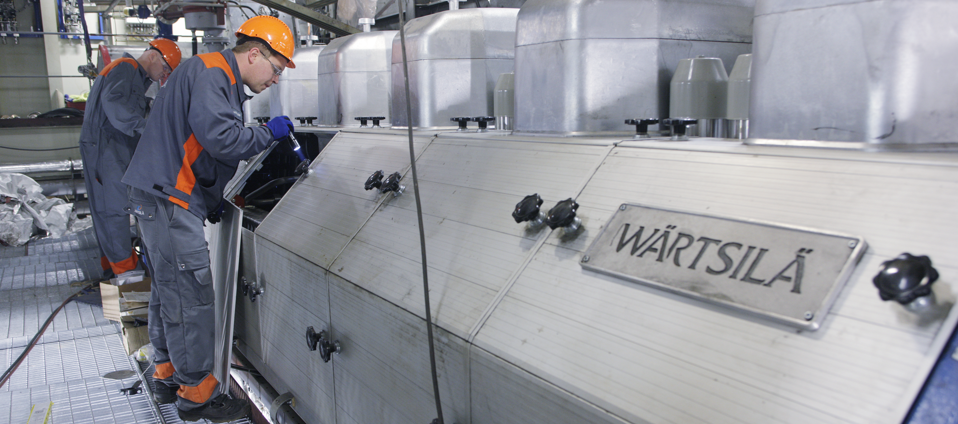 engine_50DF_1920x851