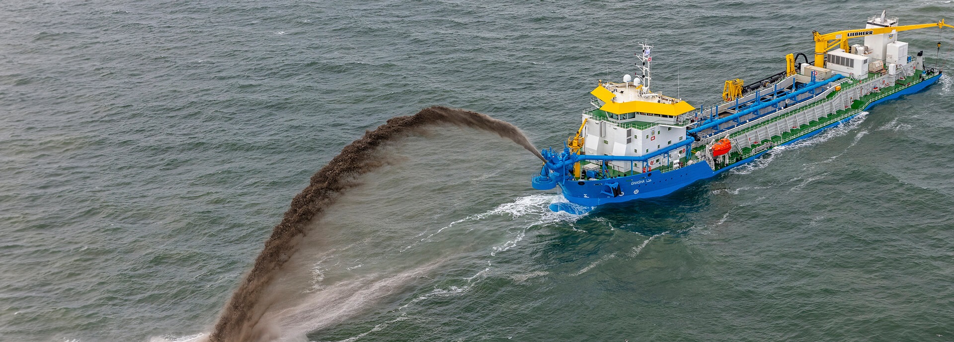 Ghasha dredger in operation