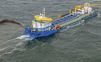 Ghasha dredger in operation