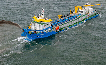 Hopper dredger