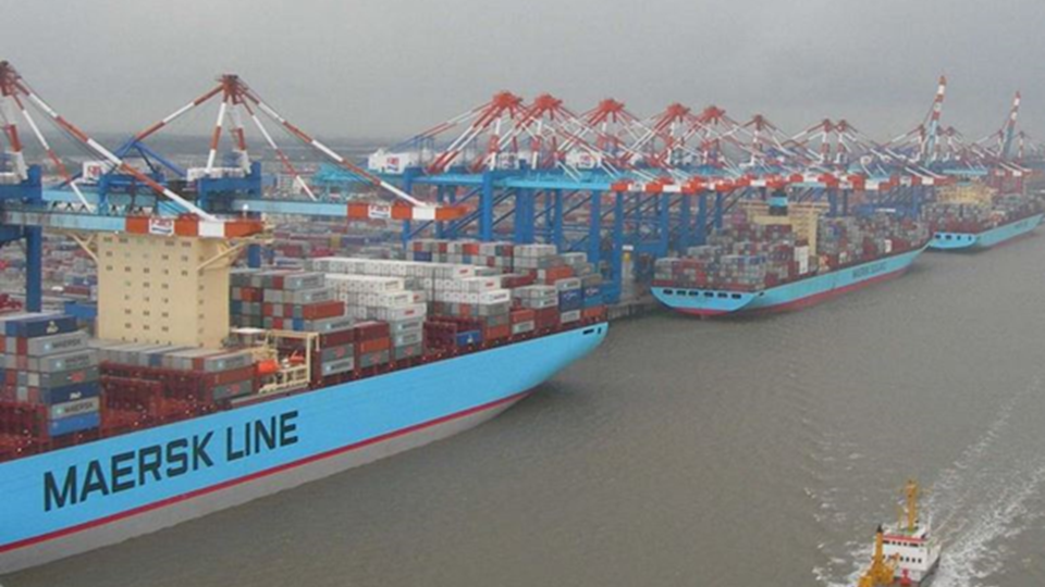 Transas-to-Install-ECDIS-on-More-Than-100-Maersk-Line-Vessels