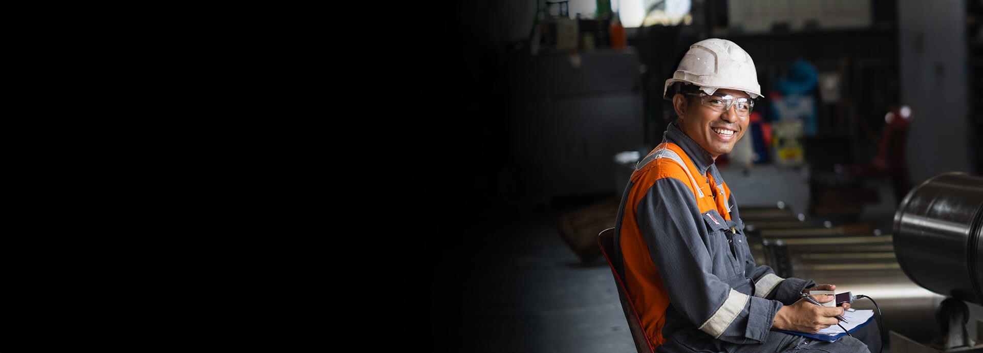 Wärtsilä employee during maintenance work
