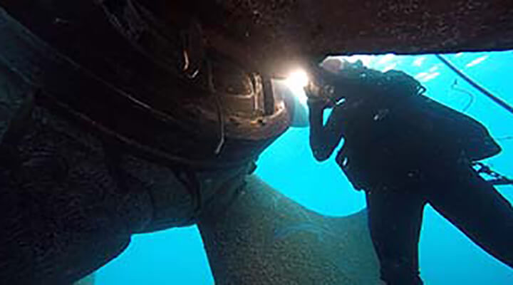 Wartsila-Underwater-Services-vessel-repair-720x400