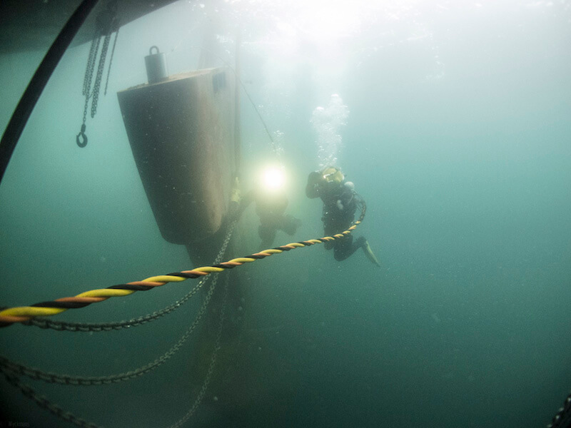 Save time with underwater repair and maintenance2