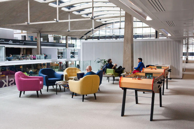 Station F gathering 1000 start ups under one roof7