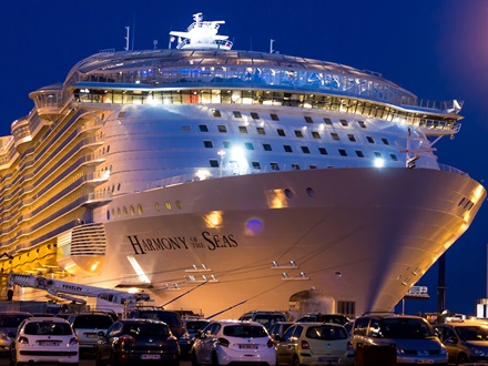 Harmony of the Seas Harmony is, in fact, the third nearly identically sized ‘Oasis-class’ vessel that the company has launched since 2009. A fourth is due to arrive in spring 2018.