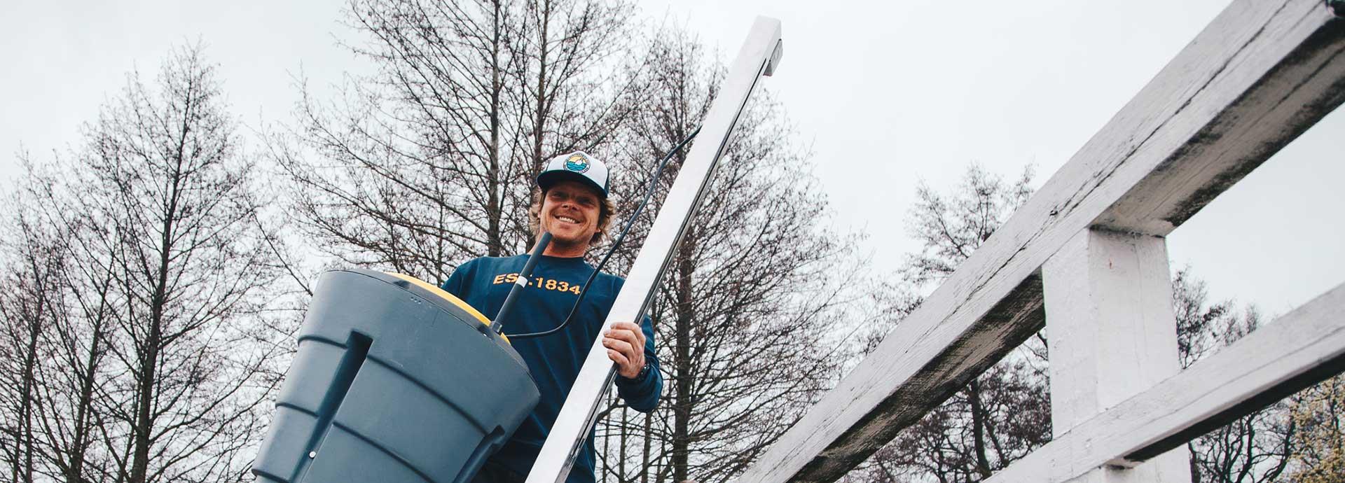 A trash can for the seas