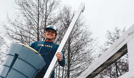 A trash can for the seas