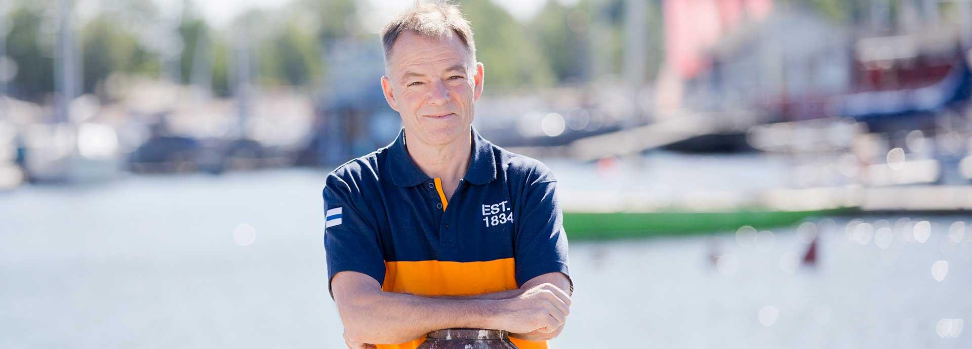 Around the world, all alone