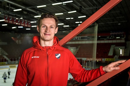 Ice hockey is both pain and gain for Teemu Tallberg2